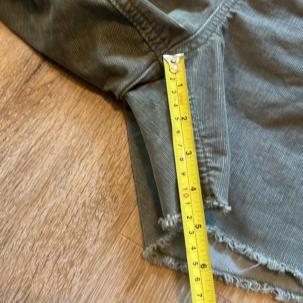 GAP Green Jean Shorts with Frayed Hem Size 16
